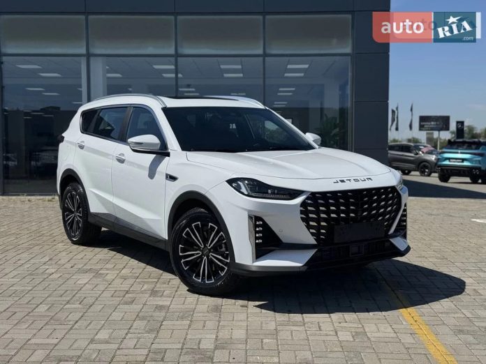 Новий глава соцполітики КМДА Бученко розкошує: купив авто за мільйон після скандального призначення!