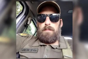 Шахрай із бази «Миротворця» мітить на посаду радника в Офісі президента