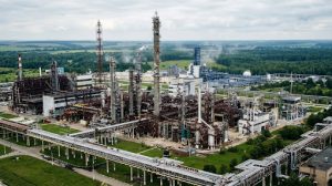 Політичні торги на крові та мільярдах: як плівки «Мідас», розпил «Карпатнафтохіму» на 766 млн грн та обшуки в НБУ стали інструментом шантажу Банкової